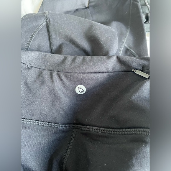 Baleaf Leggings - Picture 3 of 3